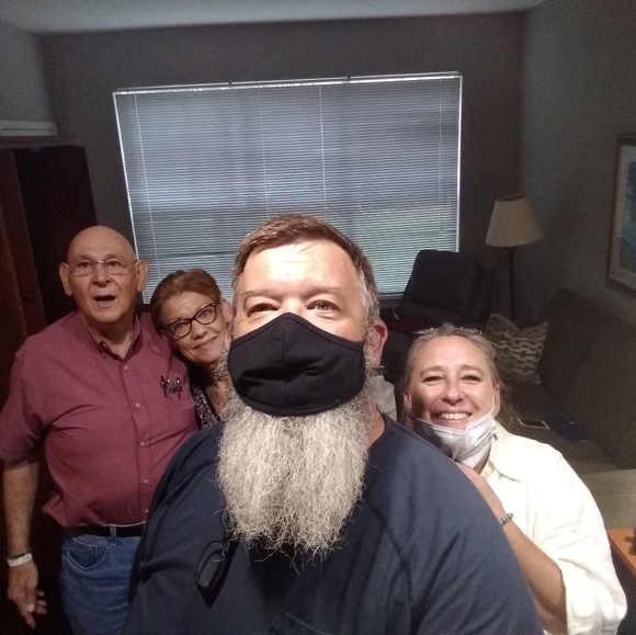 Meet your Posher, Mandi - Picture 3 of 9